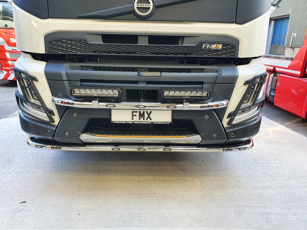 Aluminium LoBar voor Volvo FMX III | 5 Witte & 2 Oranje LEDs