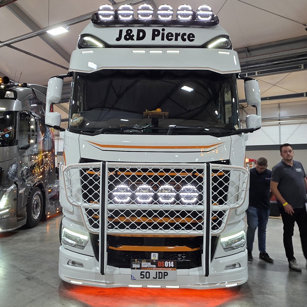 Bumperspoiler voor DAF NGD XF/XG/XG+ | Type 1 | 5 Lampgaten