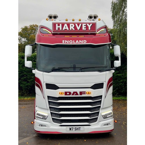 Sunvisor for DAF NGD XG+ | Type 1 | 5 Lightholes