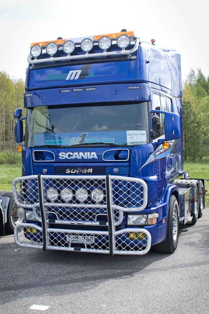Trux Highway Bullbar for Scania 4-Series R Cab